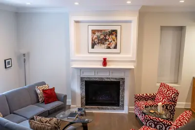 Image de Shaw House - Casual Elegance in Stl