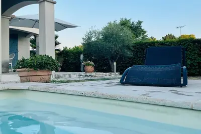 Beautiful villa to rent with swimming pool between sea and Pic Saint Loup just for you