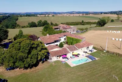 Image de grand corps de Ferme avec piscine chauffée jusqu'a 14 pesonnes en exclusivitée