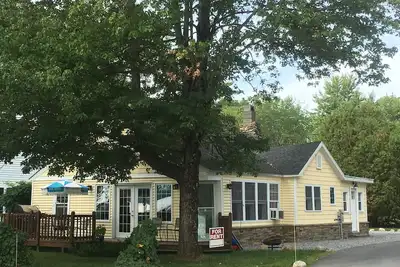 Image de Belle maison de lac Saratoga