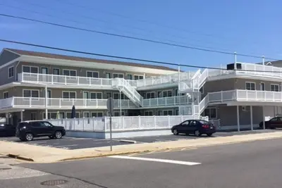 Image de 3e étage, unité d'extrémité, parfait pour une petite famille dans le magnifique North Wildwood!