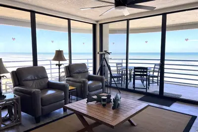 Image de Magnifique condo en bord de mer, 3 lits 3 salles de bains, toutes les installations Ă Ebb Tide