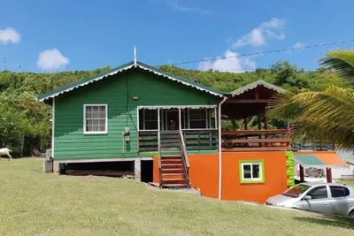 Image de Seawind Cottage # 3- Cottage traditionnel de St. Lucian près de Beach & Gros Islet