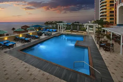 Image de Prime Beach Emplacement | 2 chambres Ă coucher | 8 personnes | Tours Marriott BeachPlace
