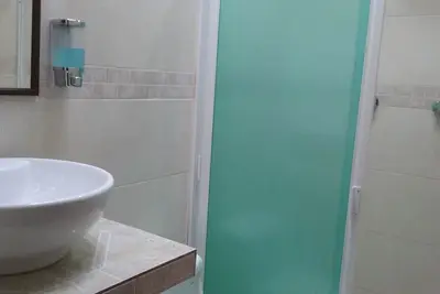 Image de Chambre de luxe dans la zone résidentielle de Cancun à 10 minutes de la plage!