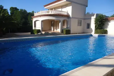 Image de Costa Dorada, L'Ametlla De Mar. Villa 10 personnes avec piscine privée