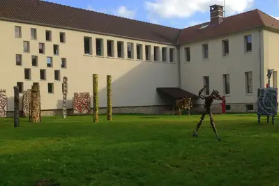Image de Dormez en pleine nature, dans un centre d'art!