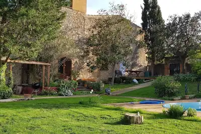 Maison de campagne rustique pour familles nombreuses et groupes