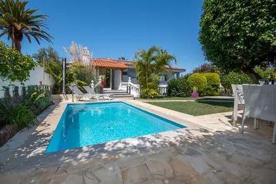 Image de Appartement moderne avec jardin, calme absolu, plage Ă pied Cc5