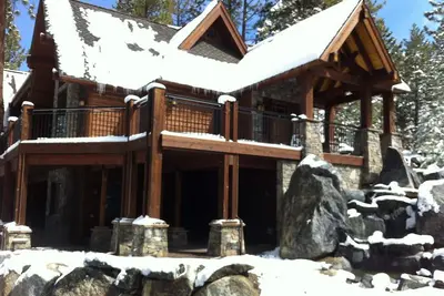 Image de Tahoe De Luxe À Zephyr Cove! Prix SPÉCIAL Vacances!