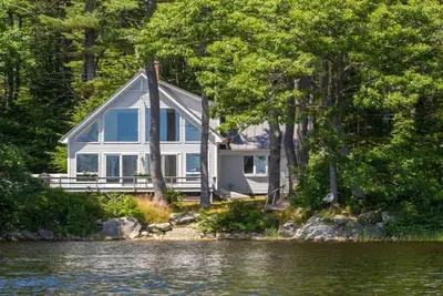 Image de 2br, 2bth, Lakeside, Privé, Procès-verbal de boutiques, restaurants et activités
