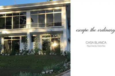 Image de Élégante Casa Blanca à Playa Grande
