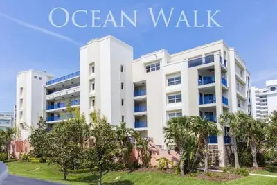Image de Magnifique condo de 3 chambres avec vue sur l'océan