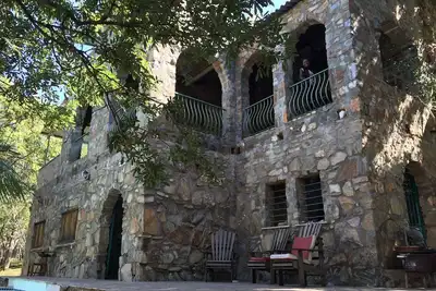 Image de Castle siavonga et Cottage siavonga sont des maisons privées dans une propriété fermée.