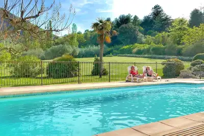Image de Villa avec piscine, tennis, mini-golf dans magnifique parc Ă Nyons, Provence