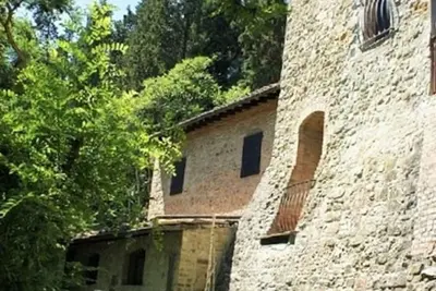 Image de Tour médiévale des comtes nobles.