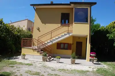 Image de Villa Magnolia près du lac