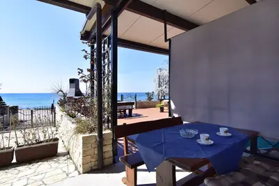 Image de Hébergement à Zambratija, vue sur la mer près de la plage, WiFi barbecue parking