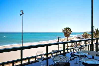 Image de Ref: 237 - Appartement Olimpo 1, 2ème étage, face à la plage avec piscine