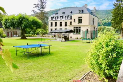 Image de Chateau for 20pers au milieu du bois