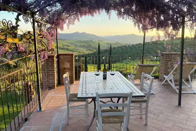 Image de Ferme avec piscine et terrasse près de Volterra Pise Sienne Florence et la mer