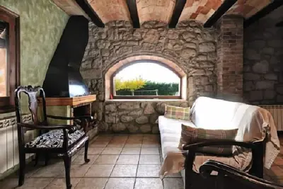 Image de Gîte rural (location) 5 Alzines pour 6 personnes
