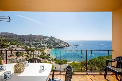 Image de 118-DÚPLEX De Deux Chambres Avec Vues Sur Mer