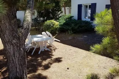 Image de Charmant appartement ensoleillé à 300m de la plage