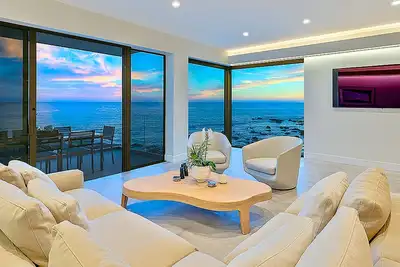 Image de * Oceanfront * Villa de plage moderne
