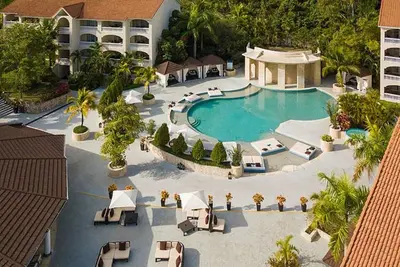 Image de Suite Présidentielle avec 2 Chambres et Balcon Spatule Privatif (Bar Stocké! )