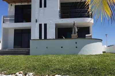 Image de Casa Roca Blanca Beachfront Gated Community avec piscine partagée