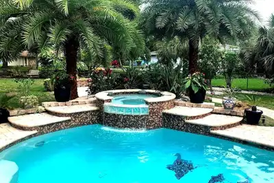 Nouveau! \"Venice-Eden Lagoon House\" Une piscine d'eau salée, une oasis de spa à S. Venise