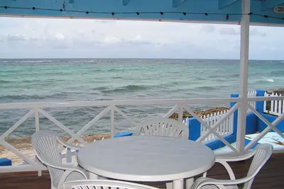 Image de Une retraite paradisiaque surplombant l'océan Atlantique