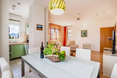 Image de Bel appartement familial et confortable entre Split et Trogir.