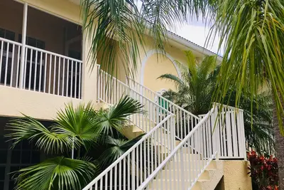 Condo relaxant de 2 chambres à Venise, en Floride: à 10 minutes des plages!