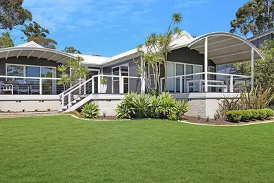 Image de Akarana Beach House: -: Locations Baie Jervis