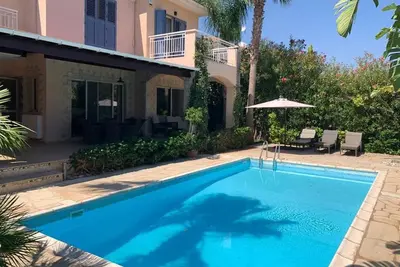 Image de Latchi Beach - Villa fermée de 3 chambres - 200m de la plage Pavillon Bleu - Piscine privée - Wifi