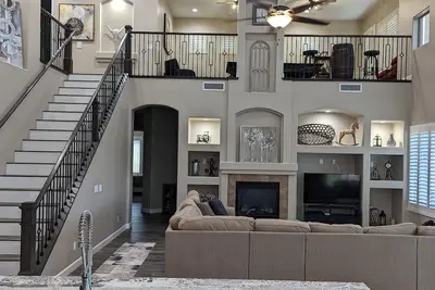 Image de Luxury 5bd N Scottsdale / Cave Creek-Mtn / Coucher de soleil sur la piscine / Nouveau spa