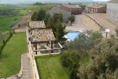 Image de Gîte rurale Can Bartomeu juste à 1 heure de Barcelone. Piscine privée