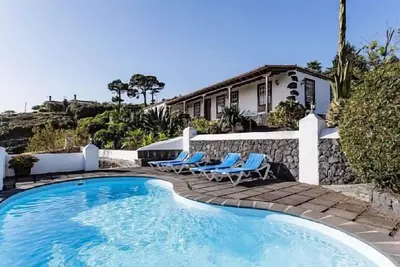 Image de Gîte rural (location complète) Tres Pinos, Lina Medina et Anastasio pour 6 personnes