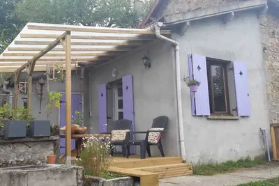 Image de Studio 2 personnes dans la Creuse (chien amical)