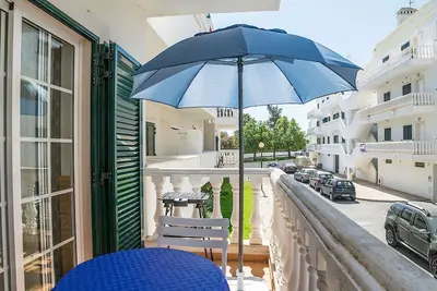 Image de Mauri Villa, Ac, balcon