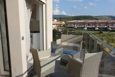 Appartement vue mer dans résidence avec piscine