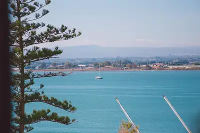 Image de DuoMo SeaView Design-Luxueux, rénové et climatisé-Vue sur la mer-WiFi gratuit