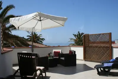 Image de Charmant appartement à seulement 3 minutes à pied de la plage de sable