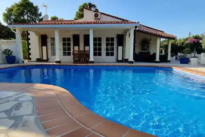 Image de Élégante Finca Julia avec jardin de 1000 m², priv. Piscine, Air, barbecue, cheminée, terrasse