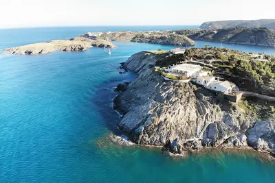 Image de A unique seafront villa with infinity pool in Cadaques, Spain