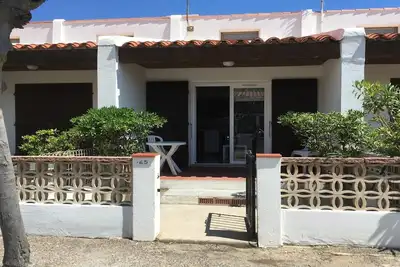 Image de T2  avec cour, 100m de la plage. Quartier calme et proche commerces (classé 3*)