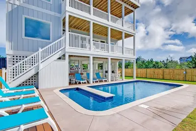 Image de Tout neuf 2019- Oceanview Salvo avec piscine, bain à remous, théâtre et salles de jeux, ascenseur