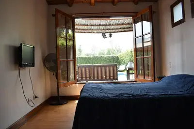 Image de Vivez une expérience de confort inoubliable dans nos bungalows confortables entièrement équipés.